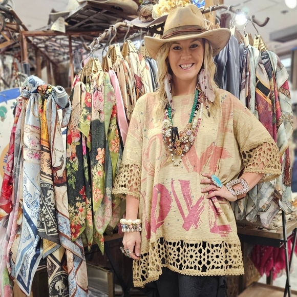 ***ONE LEFT***A Rare Bird Vintage Love Poetic Shirt Edgar Allen Poe quote - Picture 5 of 5